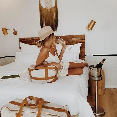 Mikasa Boutique Adults Only Отель 2*