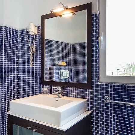 Отель Mikasa Boutique Adults Only 2*